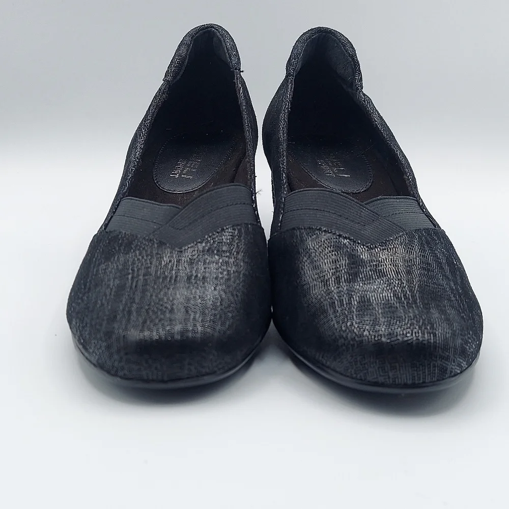 VANELi Women's Candee Flat Comfort Black Slip On Women's Size 8.5W